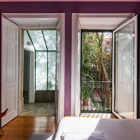 Lost :: Avenida House بيت ضيافة Lisboa