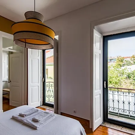 Lost :: Avenida House بيت ضيافة 3*