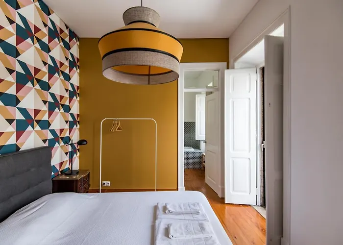 Lost :: Avenida House